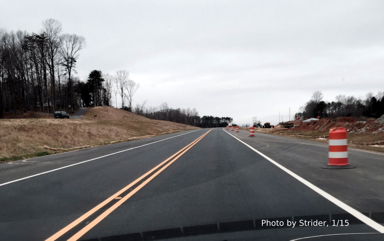 Image of travelling north on US 220 on future I-73 SB lanes approaching US 158, photo
by Strider