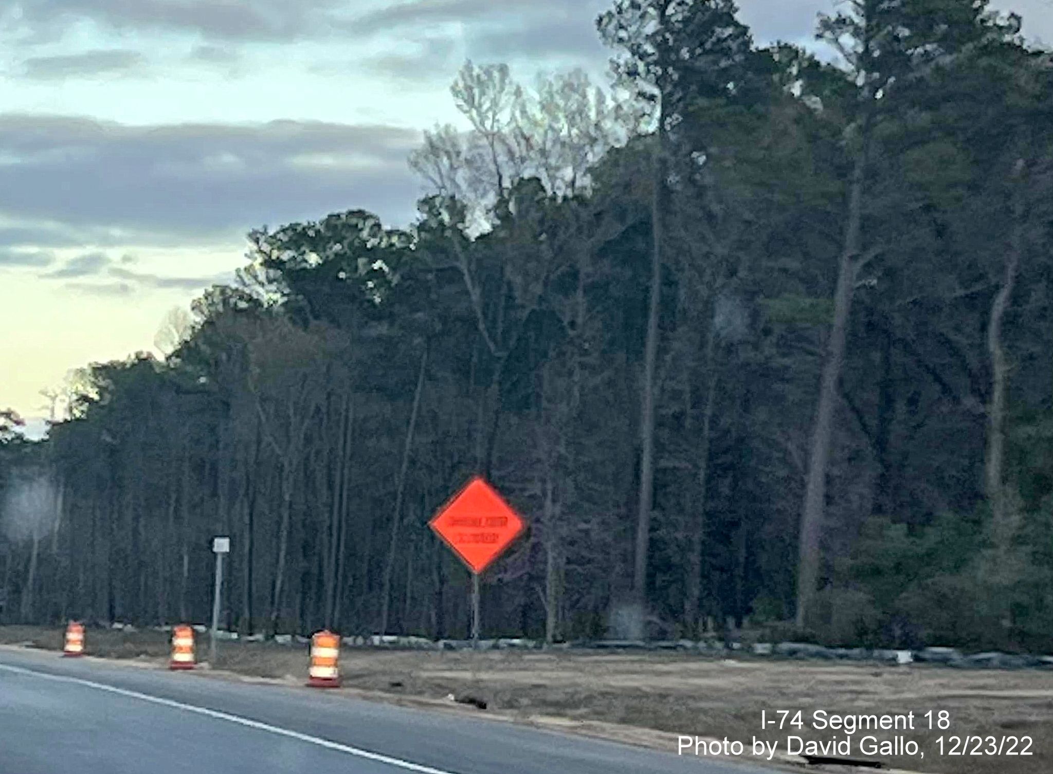 Image of future exit on-ramp in the Lake Waccamaw interchange work zone on US 74/76 (Future I-74) East, by David Gallo, December 2022