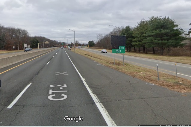 Image of new gore sign for CT 3 South exit on CT 2 West in Glastonbury, Google Maps Street View, December 2023