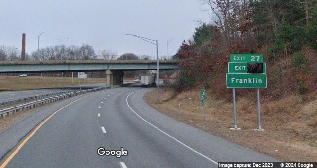 Image of new auxiliary sign for CT 32 North exit on CT 2 East in Norwich, Google Maps Street View, 
      December 2023