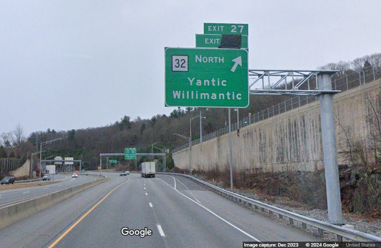 Image of new overhead 1/2 mile advance sign for CT 32 North exit on CT 2 East in Norwich, Google Maps Street View, 
      December 2023