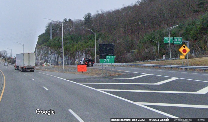 Image of new gore sign for CT 32 North exit on CT 2 East in Norwich, Google Maps Street View, 
      December 2023