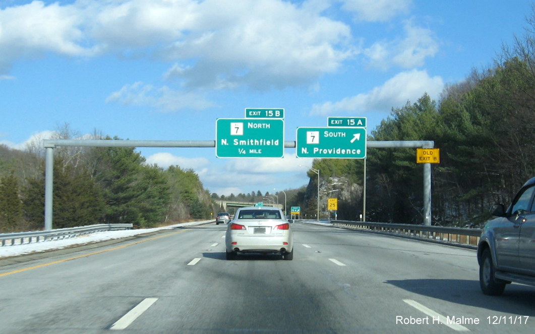 Image of overhead signs for RI 7 exits on I-295 North in North Smithfield with new exit numbers