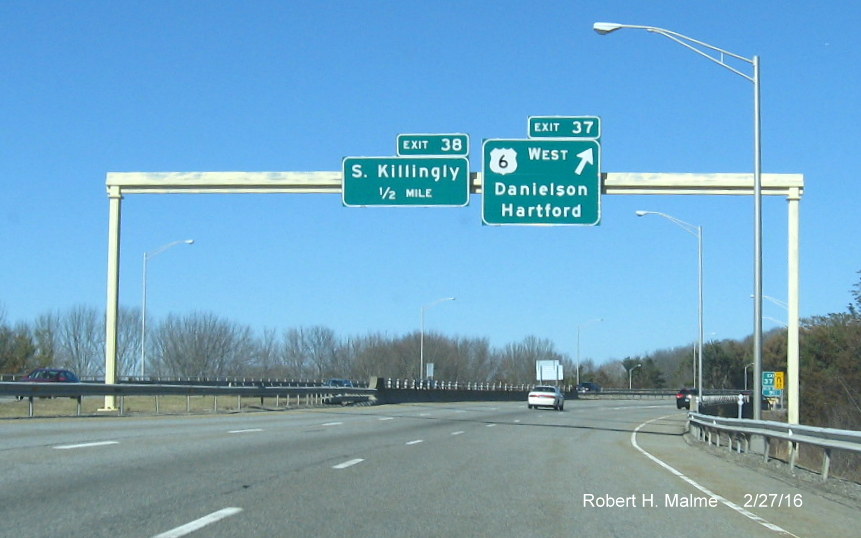 Image of new overhead exit ramp and advance signs at US 6 West exit on I-395 North in Danielson, CT