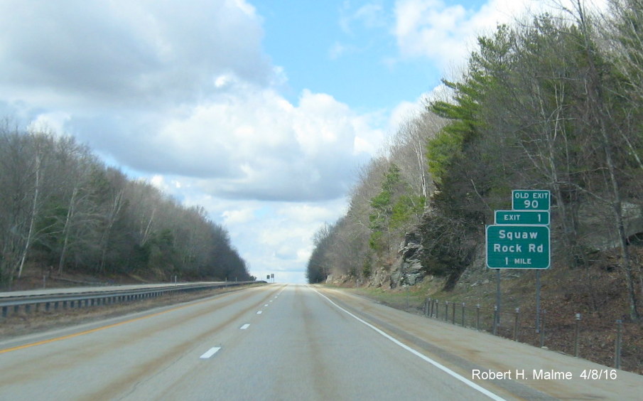 Image of new 1-Mile advance sign with new milepost exit number on I-395 South in CT