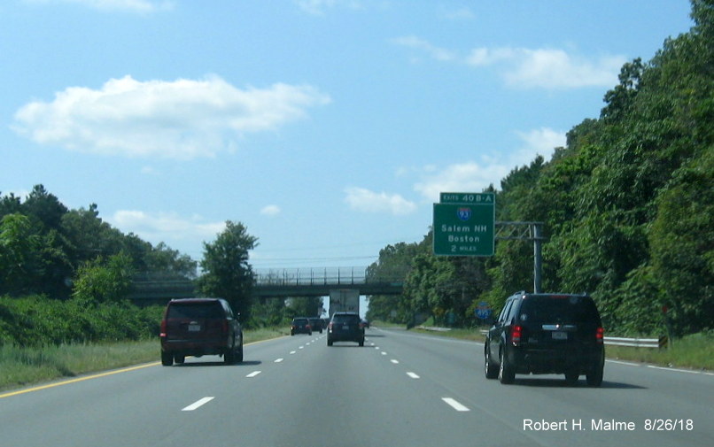 Image of 2-mile advance overhead sign for I-93 exit on I-495 South in Andover