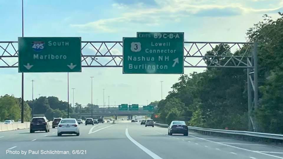 Image of overhead ramp sign for US 3/Lowell Connector exits with new milepost based exit numbers on I-495 South in Chelmsford, June 2021