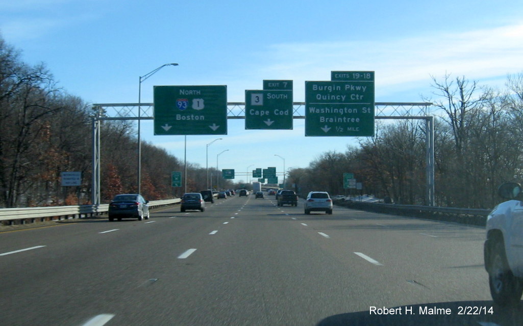 Image of new advance overhead signage for MA 3 exit on I-93 North in Braintree