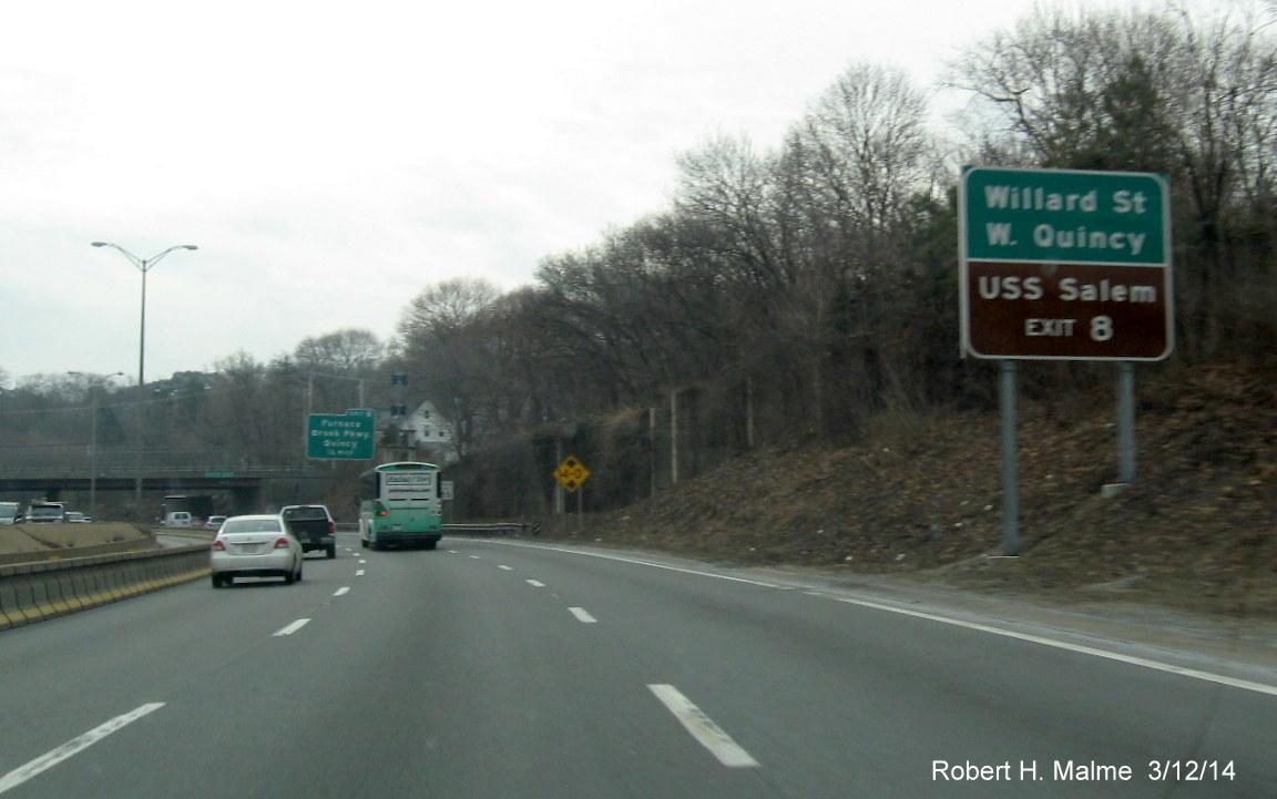 Image of new auxiliary sign for Furnace Brook Pkway exit on I-93 South