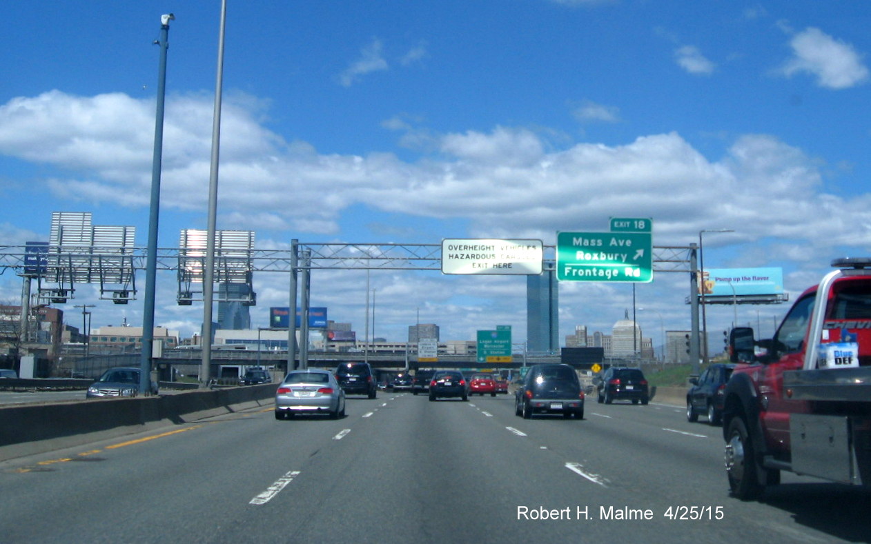 Existing exit signage on I-93 North at Mass Ave in Boston