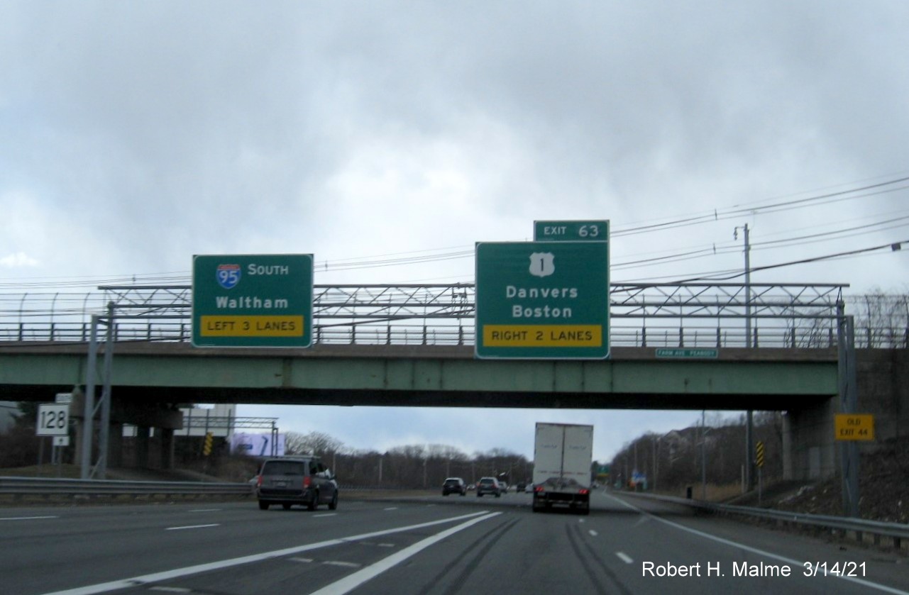 Image of 1/4 mile advance overhead sign for US 1 exit with new milepost based exit number on I-95 South in Peabody, March 2021