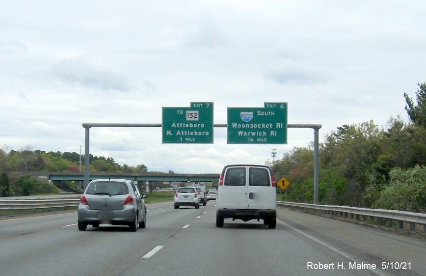 Image of 1/4 mile advance sign for I-295 South exit with new milepost based exit number on I-95 north in Attleboro, May 2021