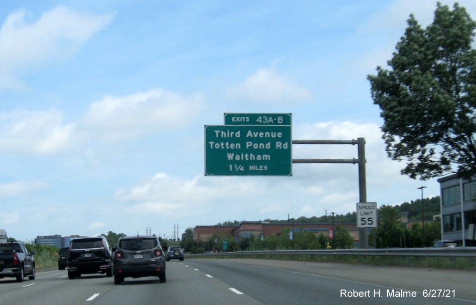Image of 1 1/4 miles advance sign for Third Avenue/Totten Pond Road exit with new milepost based exit number on I-95/MA 128 North in Waltham, June 2021