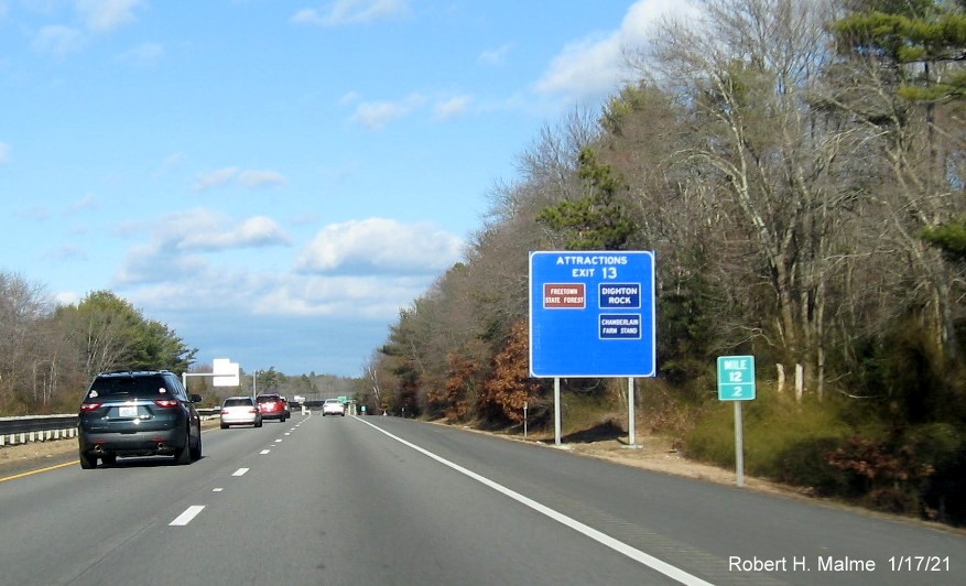 Image of auxiliary sign for North Main Street exit with new milepost based exit number on MA 24 North in Berkley, January 2021