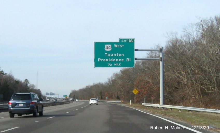 Image of 1/2 mile advance sign for US 44 West exit with new milepost based exit number on MA 3 North in Plymouth, December 2020