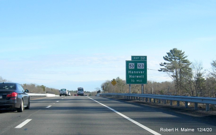 Image of 1/2 mile advance ground mounted sign for MA 53 123 exit with new milepost based exit number on MA 3 South in Hanover, December 2020