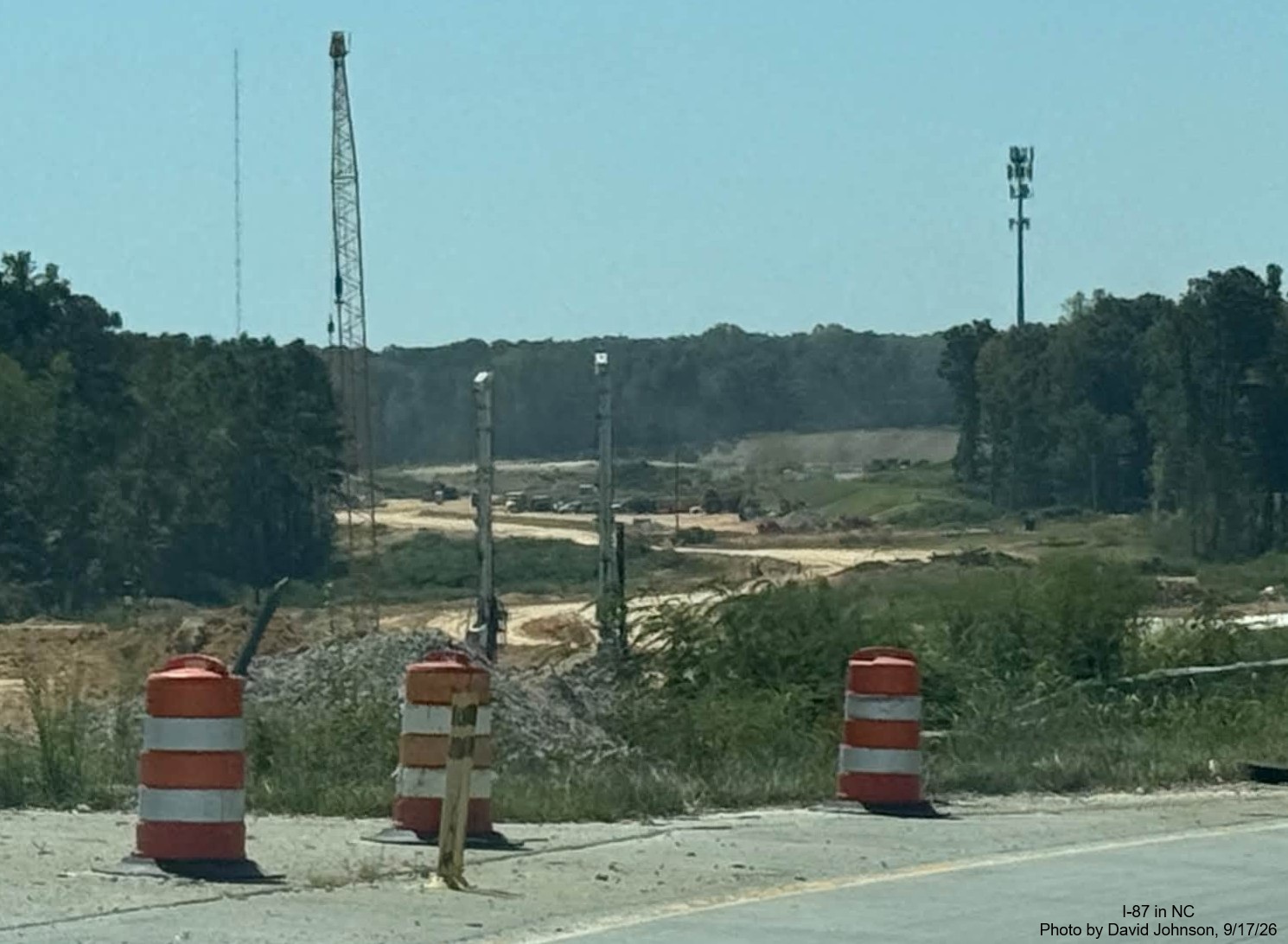Image at the end of I-540 East at the overhead signs for the Knightdale Bypass in
Raleigh, by David Johnson