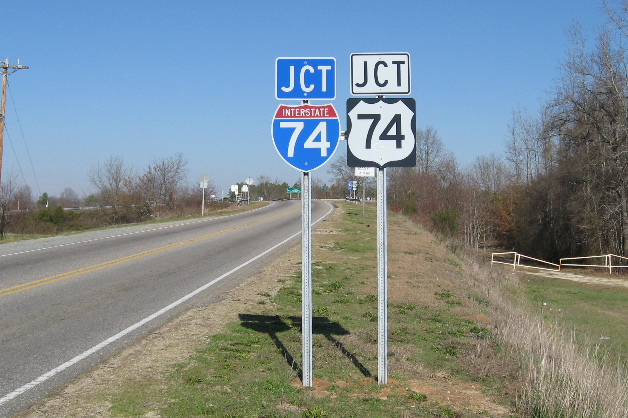Photo of typical ramp signage at time Laurinburg Bypass was signed as I-74, Jan. 
2008