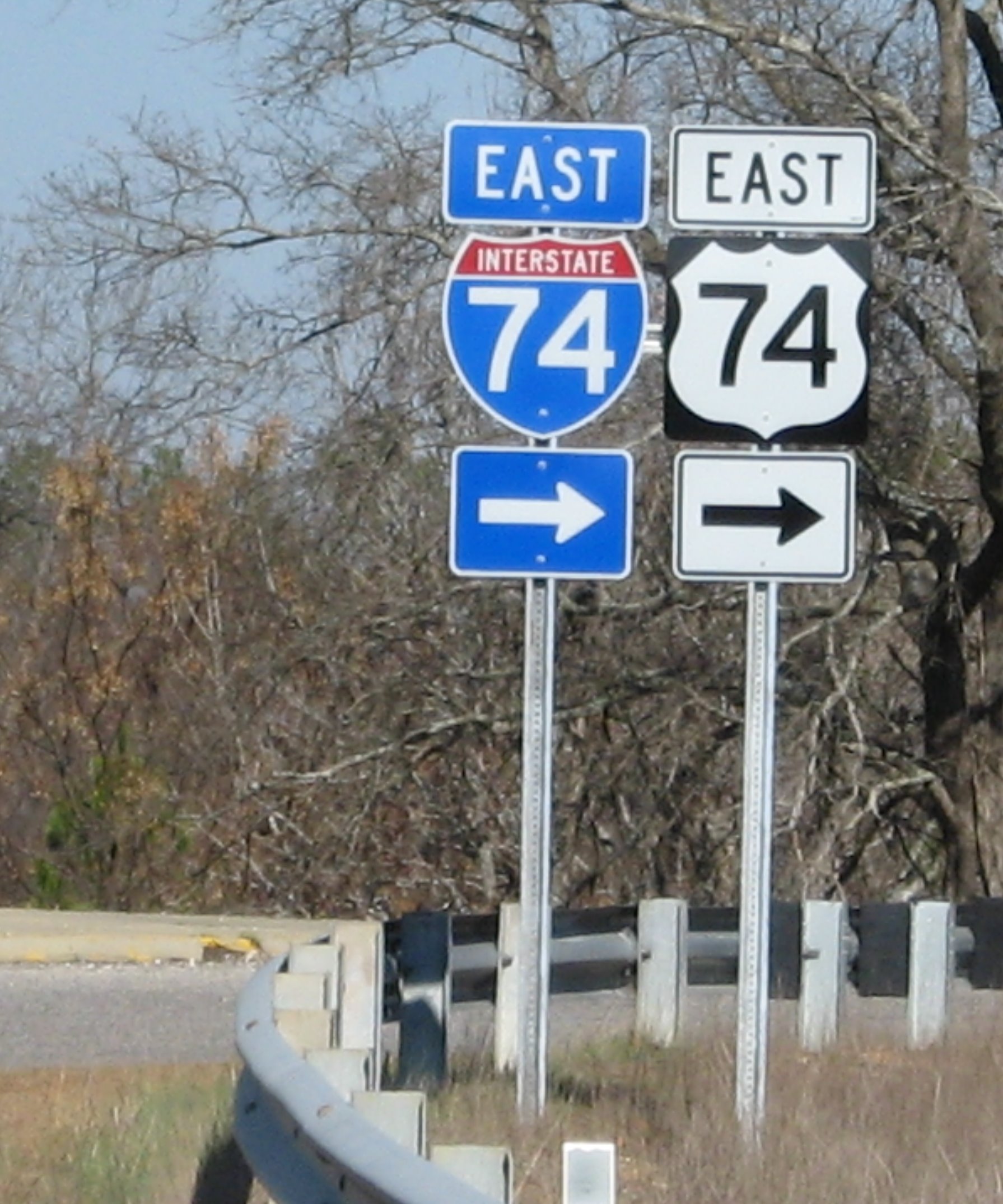 Photo of intersection directional signage along Laurinburg Bypass when it was
signed as I-74, Jan. 2008