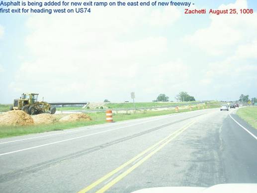 I-74 bridge construction photo, courtesy of Nick 
	Zachetti, August 2008