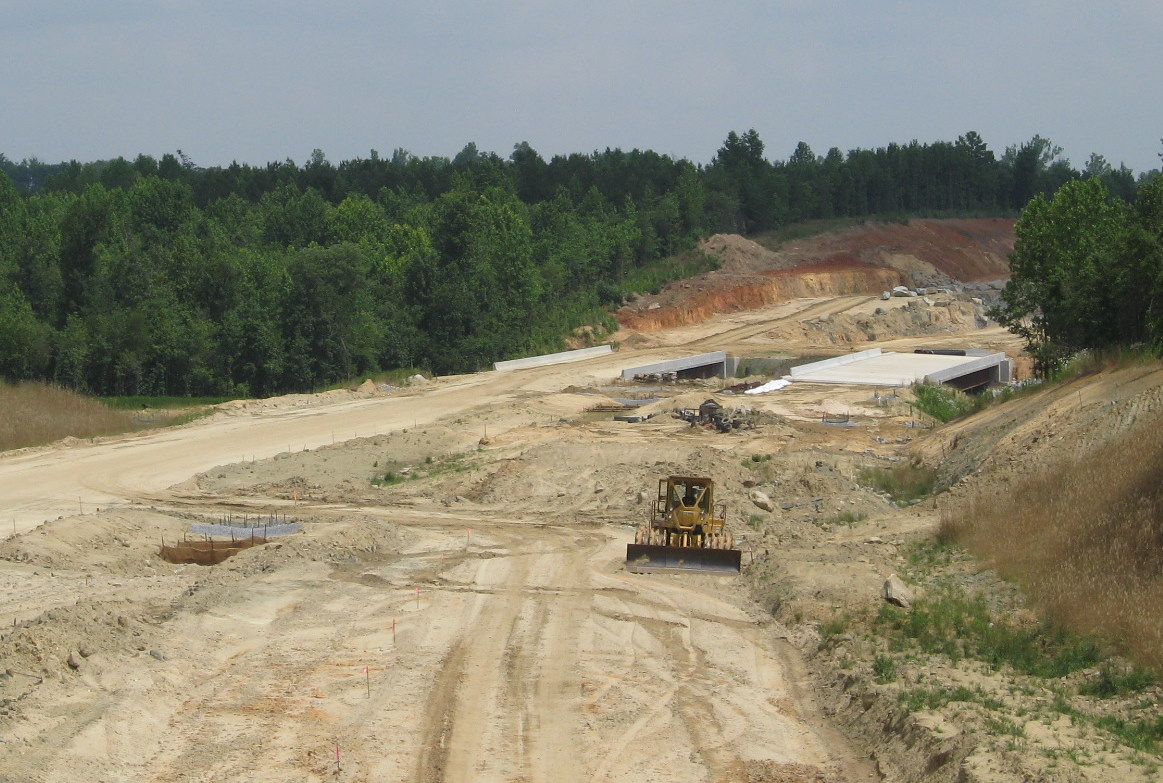 Photo of construction progress north of Poole Road bridge over I-74 Freeway, 
June 2009