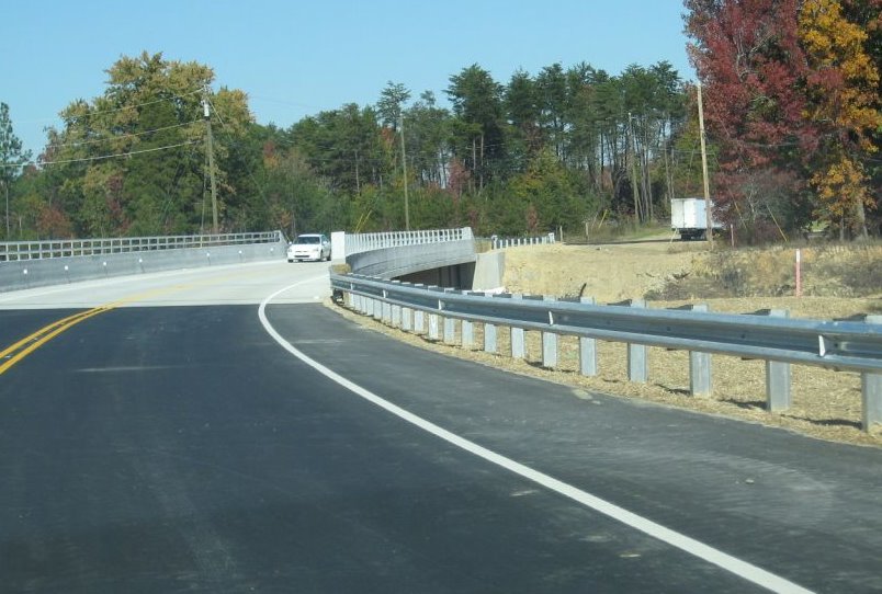 Photo of Kersey Valley Rd Bridge shortly after it opened to traffic in Oct. 
2008