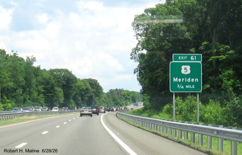 Image of new 3/4 Mile advance sign for the US 5 exit, with new milepost based exit number  
 on CT 15 North/Cross Parkway in Wallingford, June 2026