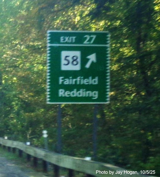 Image of ground mounted ramp sign for the CT 58 exit, with new milepost based exit 
 number on CT 15 North/Merritt Parkway in Fairfield, by Jay Hogan, October 2025