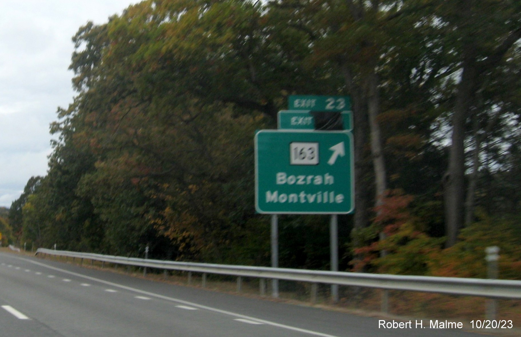 Image of new ground mounted ramp sign for CT 163 exit on CT 2 West in Bazrah with covered 
      over future exit number, October 2023