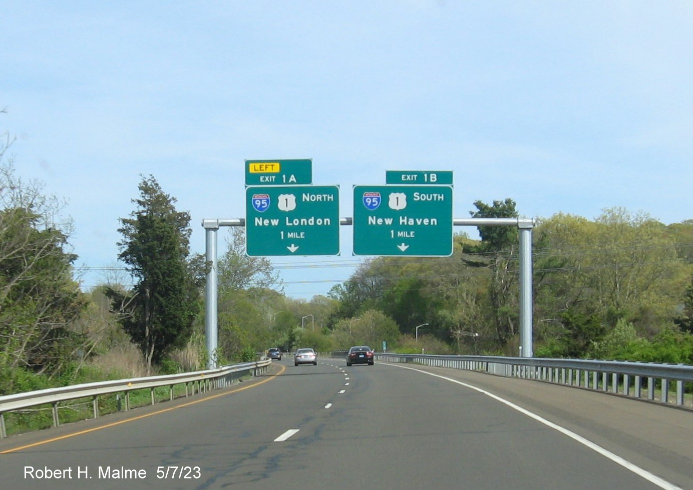 Image of recently placed dual 1 mile advance signs for I-95/US 1 North and South exits on CT 9 South in Old Saybrook, May 2023