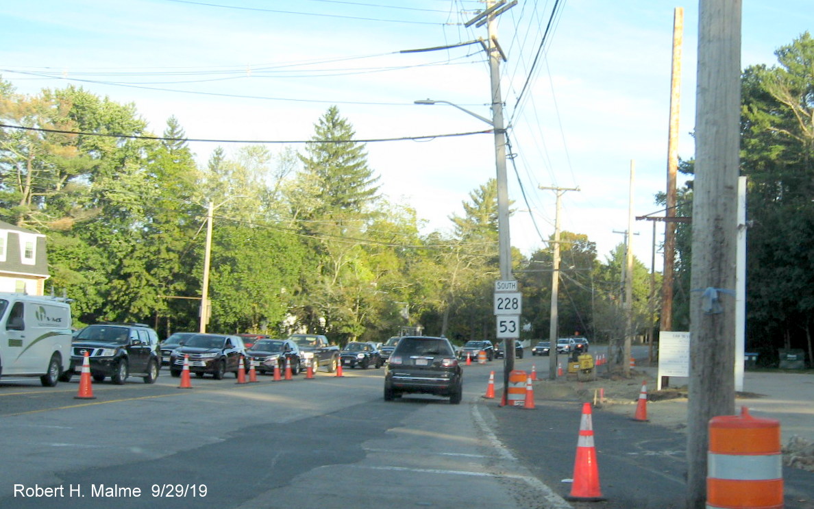 Image of reposted erroneous South MA 228 reassurance marker following Derby Street intersection on MA 53 South
