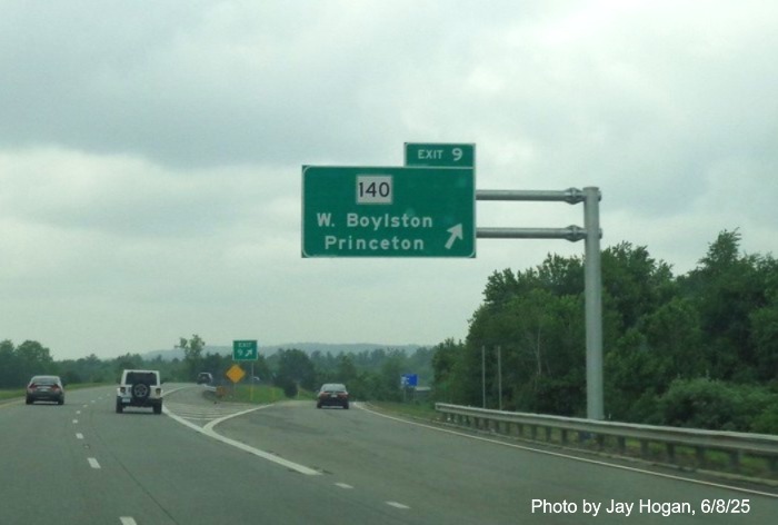 Image of new overhead ramp sign for the MA 140 exit on I-190 South 
		in West Boylston, by Jay Hogan, June 2025
