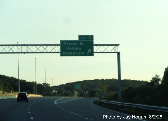Image of new overhead ramp sign and gore sign for the Ararat Street exit on I-190 North 
		in Worcester, by Jay Hogan, August 2025