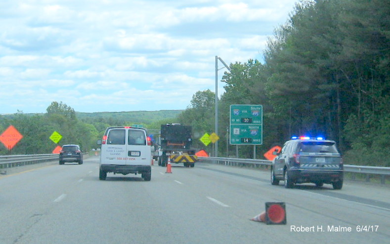 Image taken of activated Real Time Traffic sign on I-290 East in Hudson