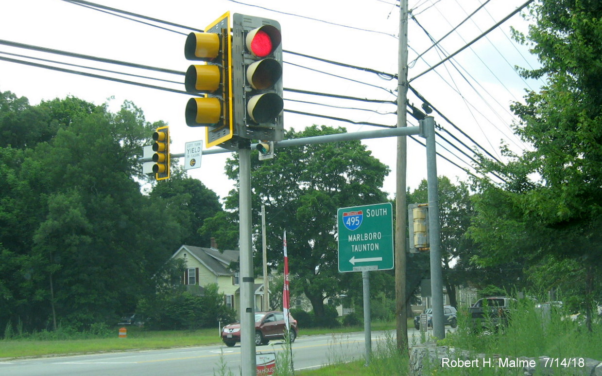 Image of ramp guide sign for I-495 South on MA 117 in Bolton in July 2018
