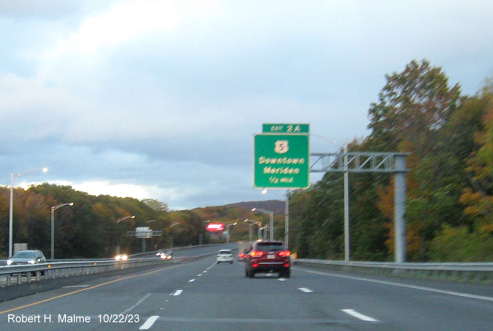 Image of new 1/2 mile advance sign for the US 5 exit with the new milepost based exit number, October 2023