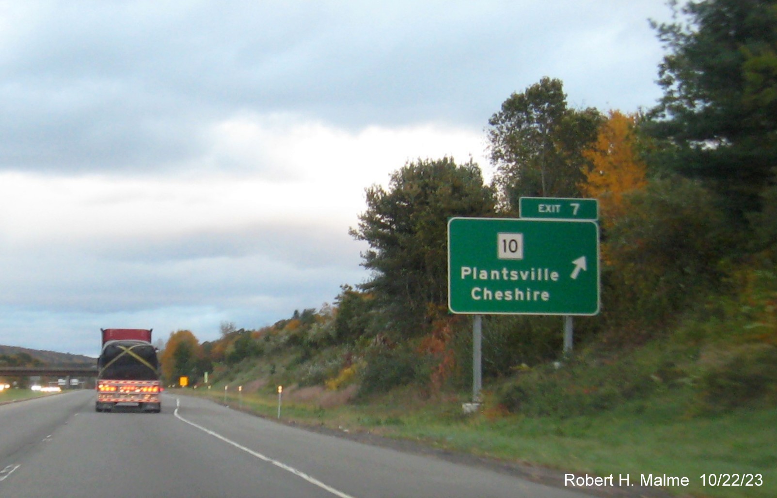 Image of new 1 mile advance sign for CT 10 exit with milepost based exit number on I-691 East in Cheshire, 
          October 2023