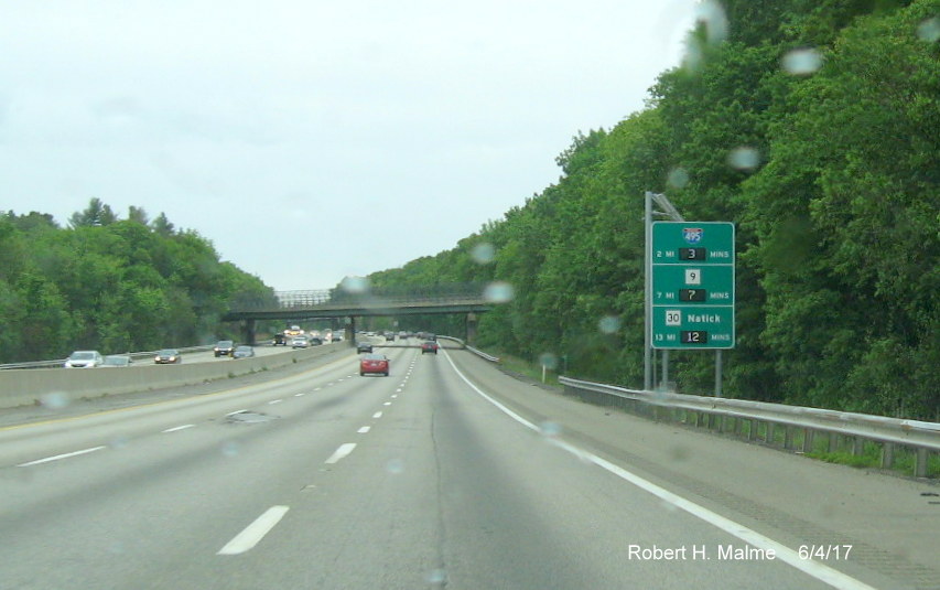 Image of first of 2 Real Time Traffic signs on I-90/Mass Pike East in Westborough