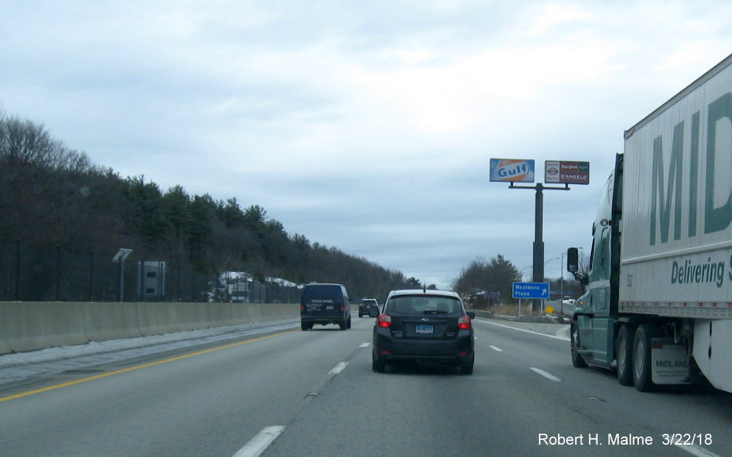 Image of new entrance ramp signage for Westboro Service Plaza on I-90/Mass Pike West