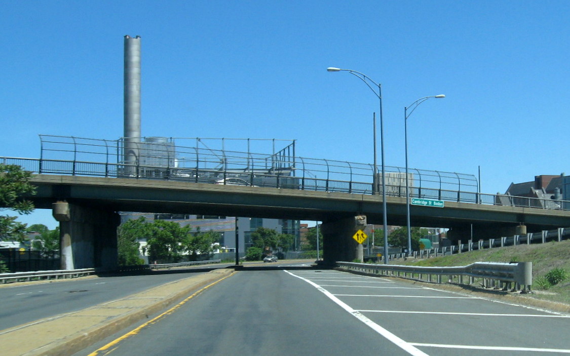 Image of new street identification sign for I-90 off-ramp traffic from Cambridge Street in Boston in June 2019