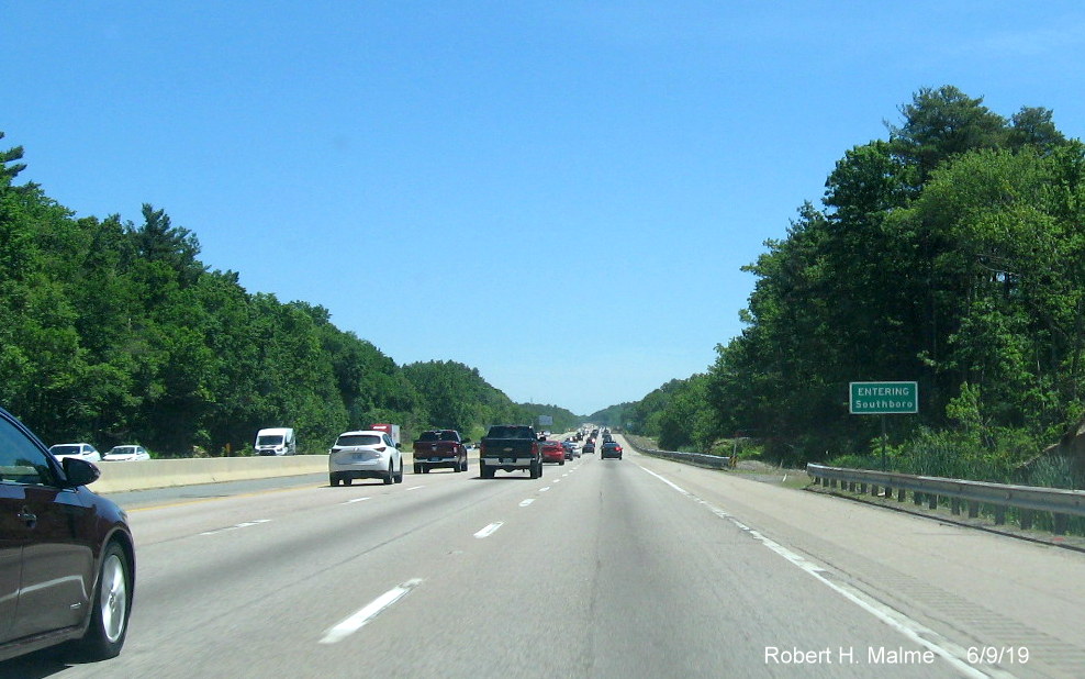 Image of recently placed juridicational boundary sign for Southboro on I-90/Mass Pike East