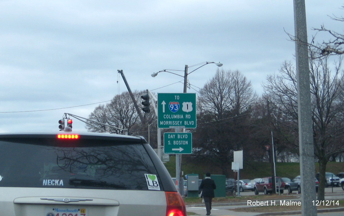 Image of I-93/US 1 Guide or Paddle Sign near MBTA JFK-UMass Subway Station in Dorchester