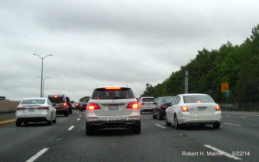 Image of newly installed support post for future Exit 10 off-ramp sign on I-93 in Milton