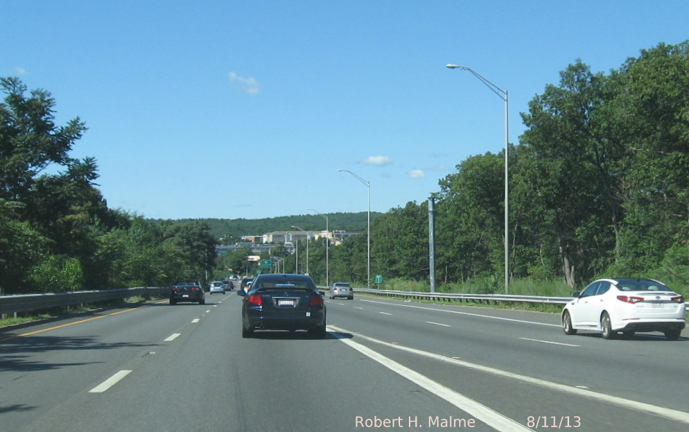 Photo showing new support post for future MA 37 exit sign on I-93 South in Braintree