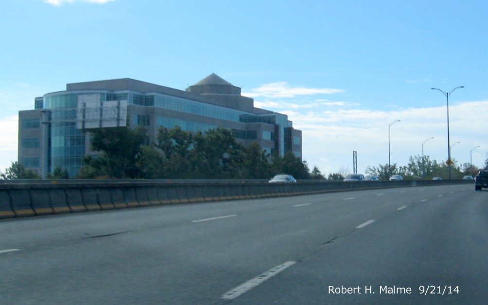 Image of overhead sign support for future exit signage on I-93 South in Quincy