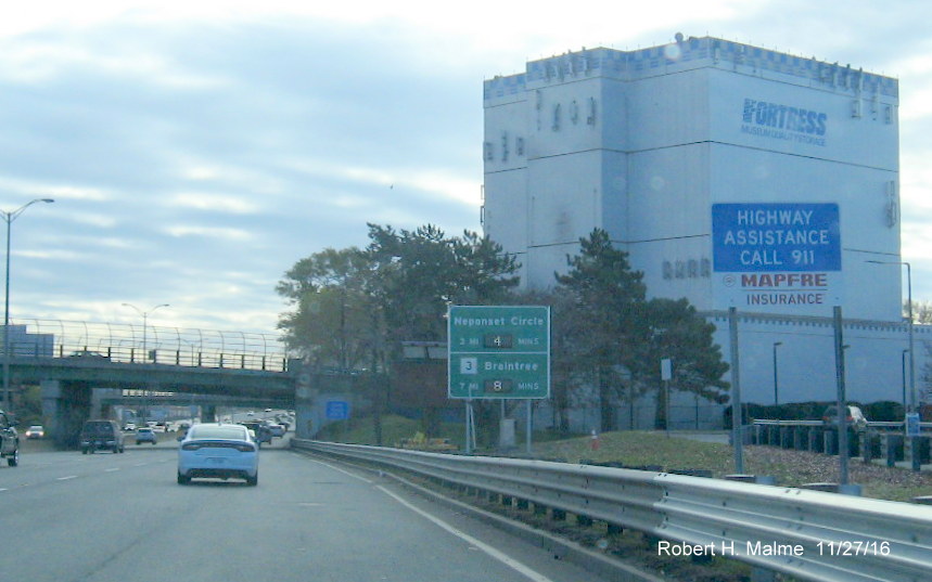 Image of newly activated Real Time Traffic sign on I-93 South in Boston near Columbia Road