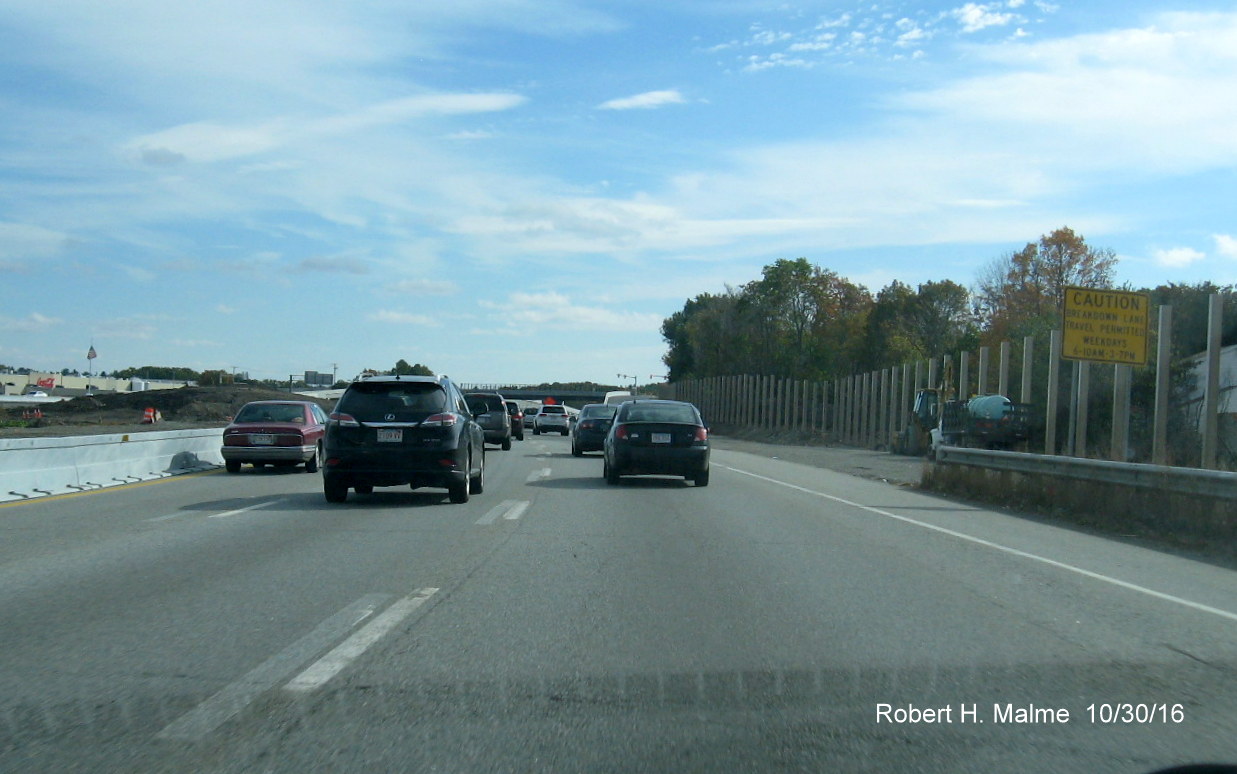 Image of construction of new lanes along I-95 South between Highland Ave and Kendrick St in Needham