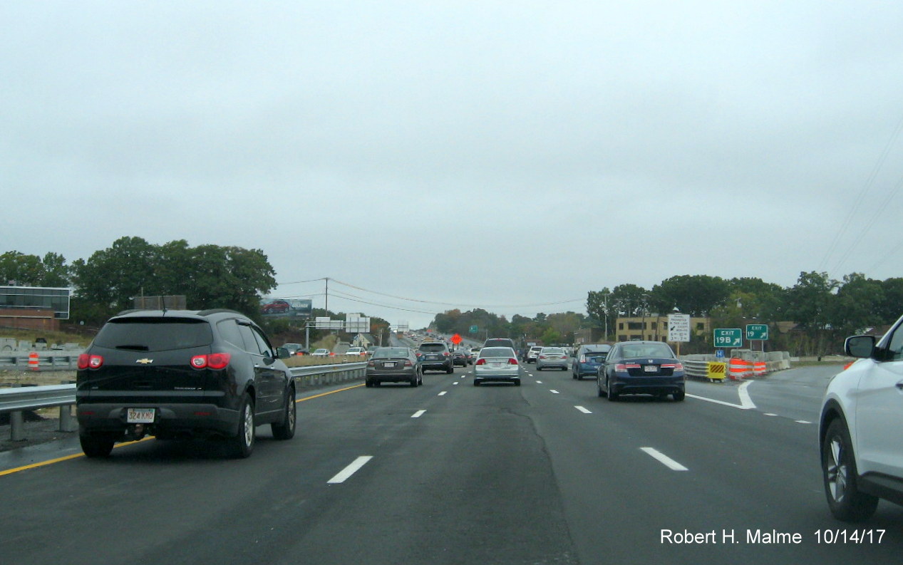 Image of construction progress along I-95 North beyond Highland Ave bridge in Add-A-Lane Project work zone in Needham