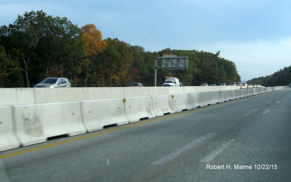 Image of end of median barrier installation along I-95 South in Dedham