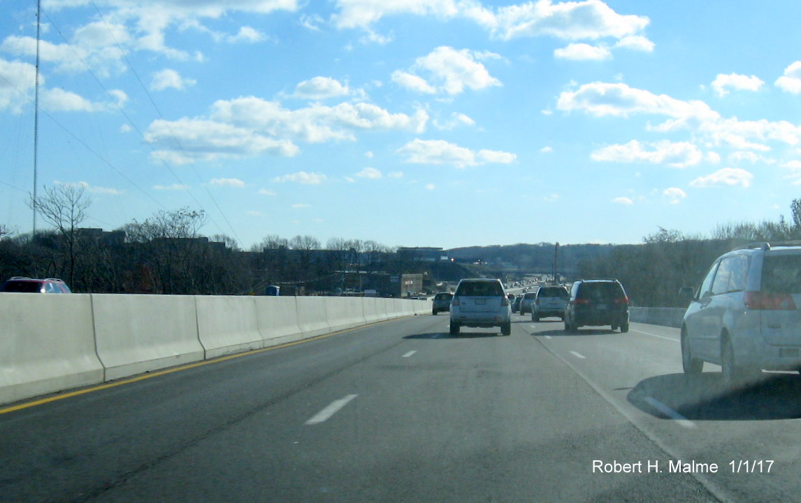 Image of construction progress in Add-A-Lane work zone between MA 9 and Highland Ave on I-95/128 South in Needham